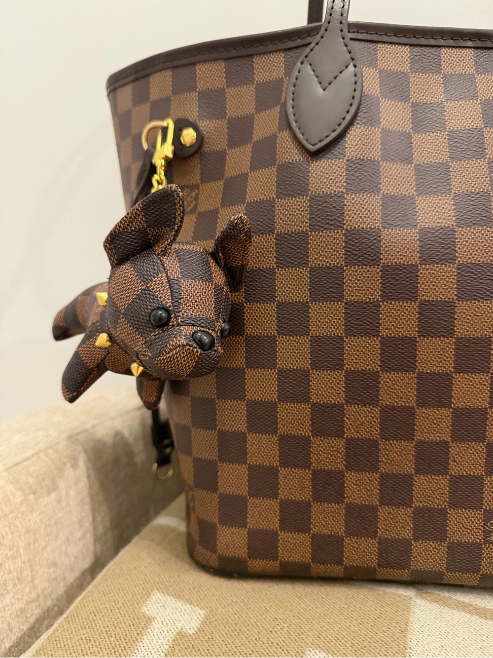 Checkerboard Brown French Bulldog Key/Bag Charm with Gold Chain NWOT - Picture 11 of 14